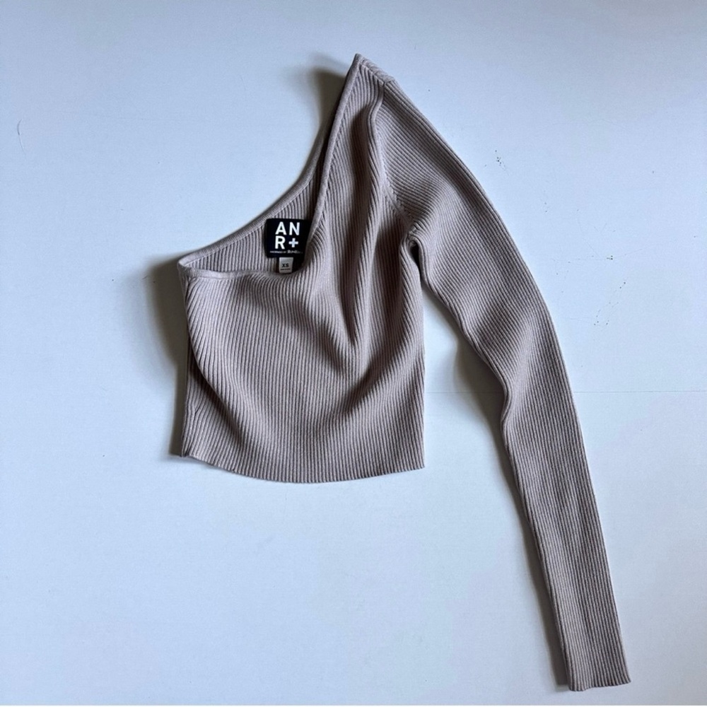 Alp N Rock One-Shoulder Ribbed Long Sleeve Top in Taupe